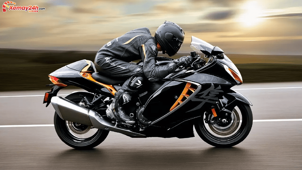 1 Suzuki Hayabusa 2021