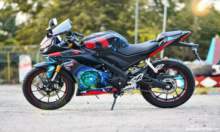 Yamaha Yzf R15 V3 4